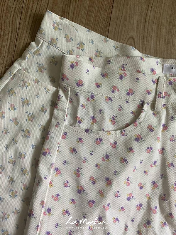 滿版小碎花短褲